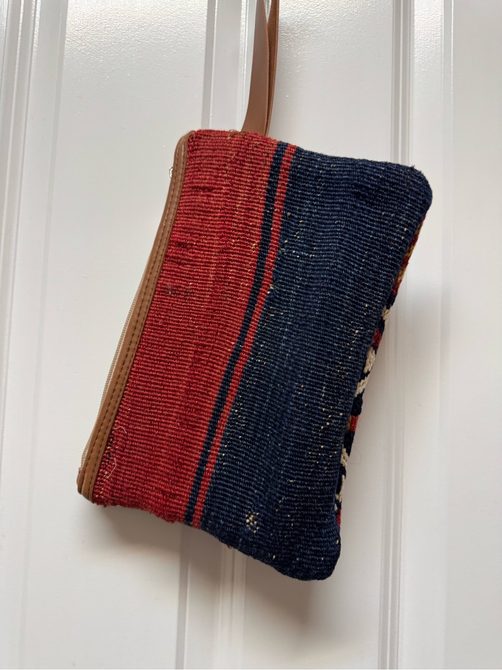 Moroccan carpet bag wristlet - Picture 3 of 6